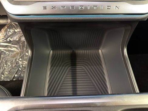New 2027 Ford Expedition Max Platinum w/ Driver's Package AWD/4WD image 16