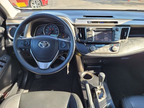 Used 2014 Toyota RAV4 XLE image 11