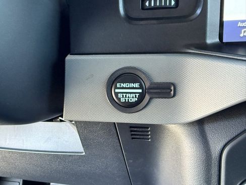 Used 2023 Ford Bronco Badlands image 29