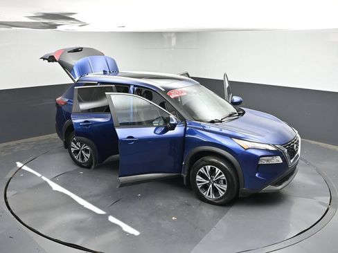 Used 2023 Nissan Rogue SV w/ SV Premium B Package FWD image 32