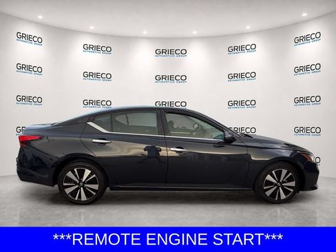 Used 2021 Nissan Altima 2.5 SV FWD image 8