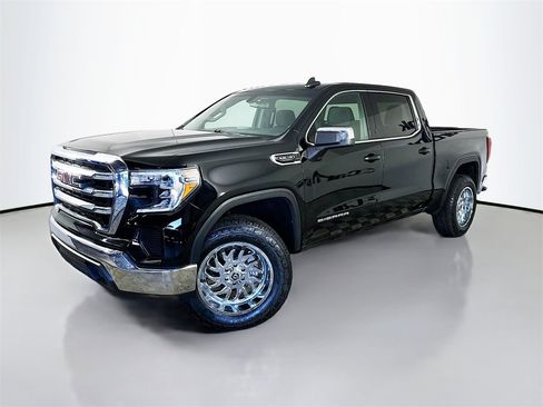 Used 2020 GMC Sierra 1500 SLE w/ Trailering Package image 3