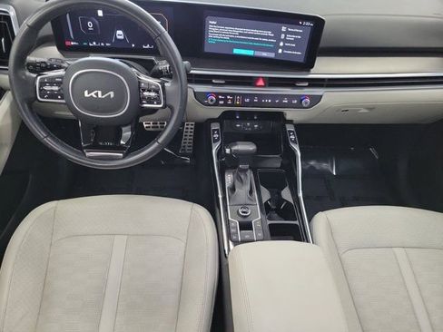 Used 2024 Kia Sorento SX FWD image 16