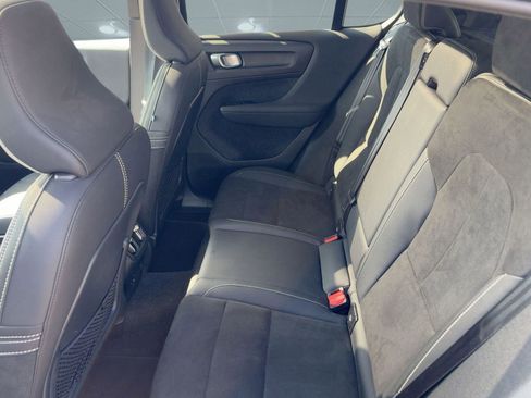 Certified 2023 Volvo C40 P8 Recharge Ultimate image 24