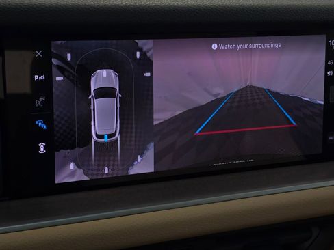 New 2025 Porsche Cayenne image 29