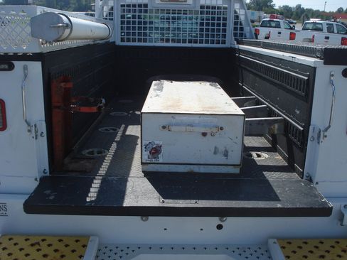 Used 2016 Ford F250 XL w/ Power Equipment Group image 15