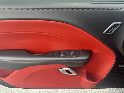 Used 2022 Dodge Challenger R/T Scat Pack RWD image 10