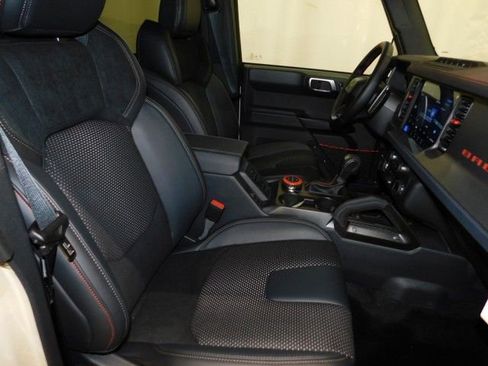 New 2025 Ford Bronco Raptor image 19