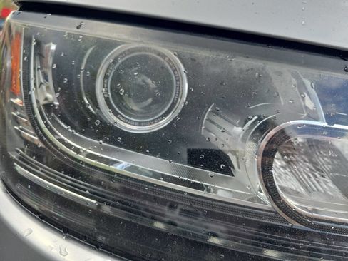 Used 2013 Land Rover Range Rover HSE image 56