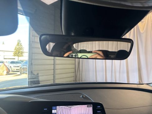 Used 2025 Hyundai Elantra SE image 27