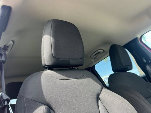 Used 2023 Jeep Renegade Latitude AWD/4WD image 21