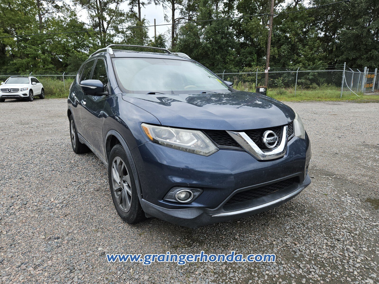 Used 2015 Nissan Rogue SL w/ SL Premium Package FWD image 4