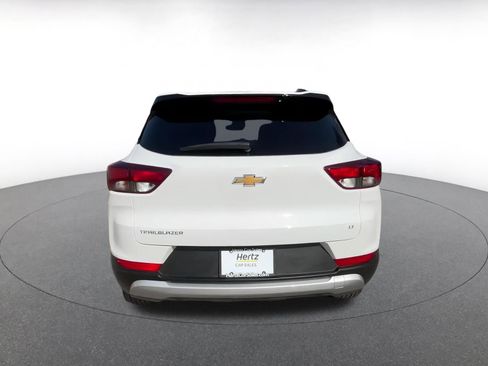 Used 2025 Chevrolet TrailBlazer LT image 12