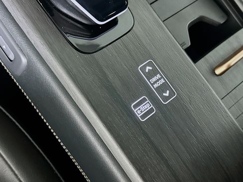 Used 2024 Nissan Ariya AWD image 26