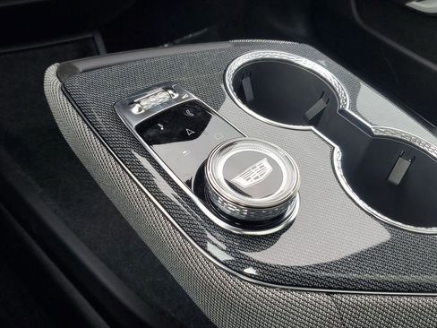 New 2025 Cadillac Optiq Sport 1 image 35