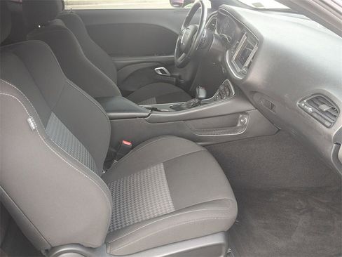 Used 2022 Dodge Challenger R/T w/ Driver Convenience Group image 30