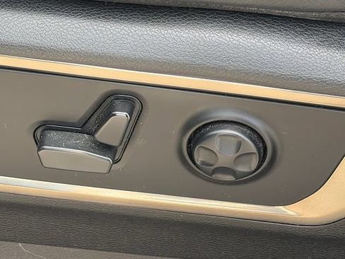 Used 2021 RAM 1500 Limited AWD/4WD image 17