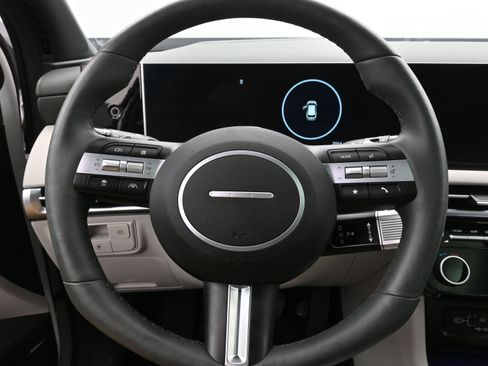 Certified 2025 Hyundai Tucson Limited image 13