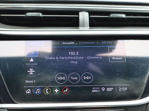 Used 2023 Buick Encore GX Essence w/ Experience Buick Package FWD image 31