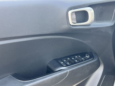Used 2023 Hyundai Venue SEL w/ Cargo Package FWD image 14