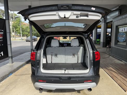 Used 2019 GMC Acadia SLT AWD/4WD image 23