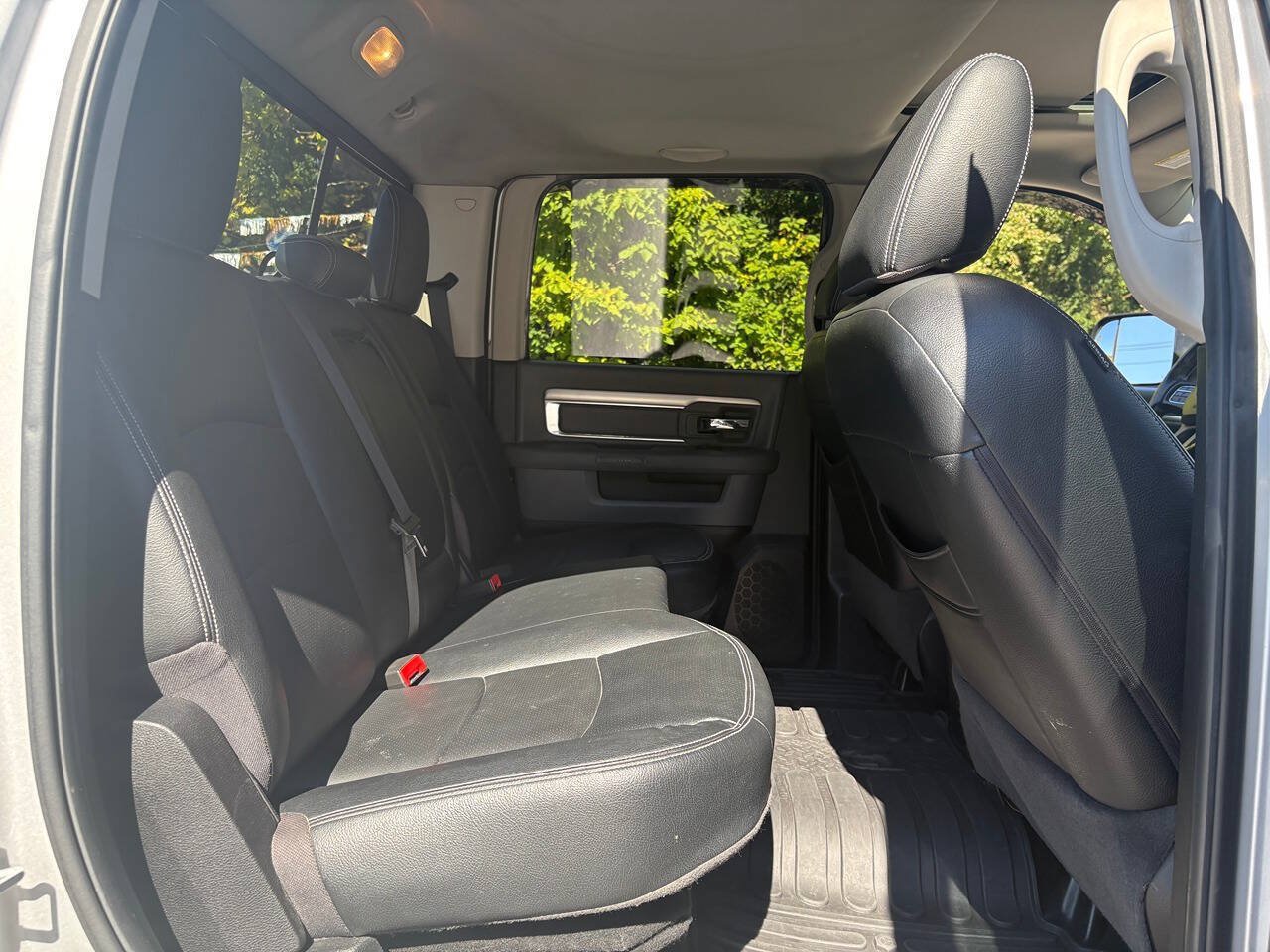 Used 2015 RAM 1500 Big Horn AWD/4WD image 22
