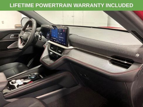 Used 2025 Ford Explorer ST AWD/4WD image 19