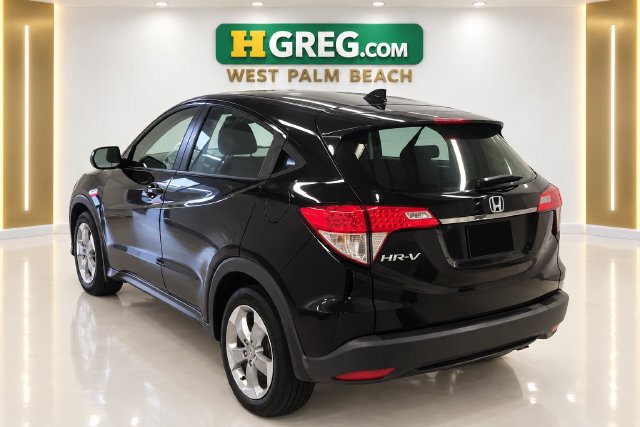 Used 2019 Honda HR-V LX image 2