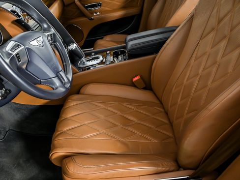 Used 2015 Bentley Flying Spur V8 image 23