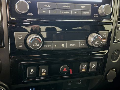 Used 2024 Nissan Titan PRO-4X w/ Pro-4x Convenience Package image 24