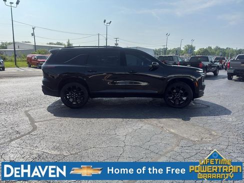 Used 2025 Chevrolet Traverse RS w/ LPO, Floor Liner Package AWD/4WD image 7