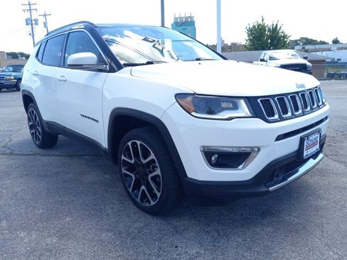Used 2018 Jeep Compass Limited w/ Navigation Group AWD/4WD image 3
