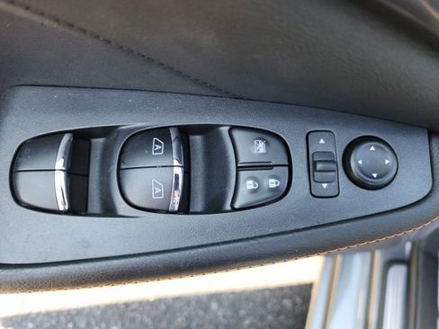 Used 2023 Nissan Maxima SR w/ Sport Mat Group image 22