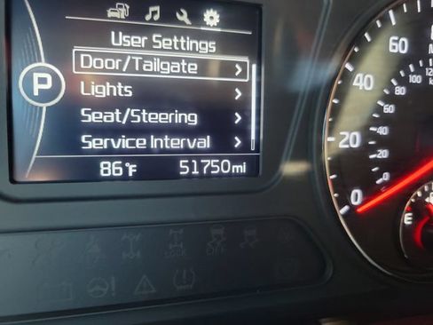 Used 2018 Kia Sorento FWD V6 image 29