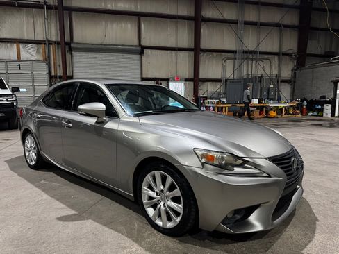 Used 2014 Lexus IS 250 image 2