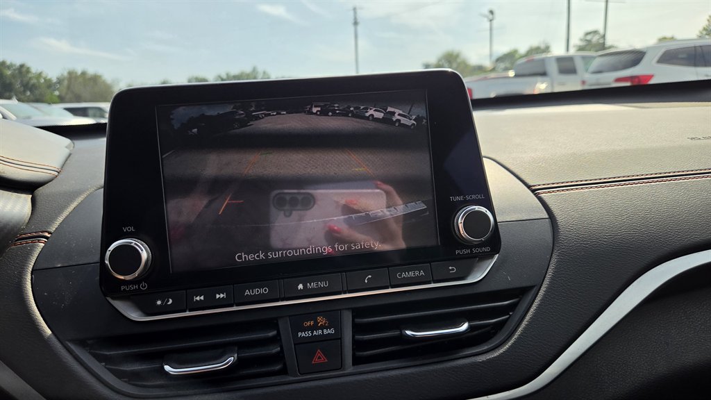 Used 2022 Nissan Altima 2.5 SR FWD image 10