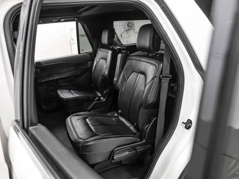 Used 2019 Ford Expedition Limited image 37