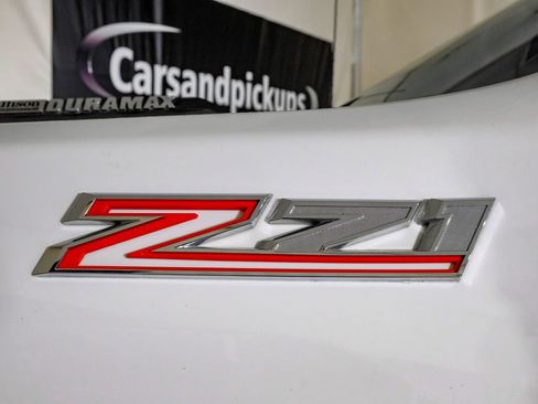 Used 2024 Chevrolet Silverado 2500 LT AWD/4WD image 45