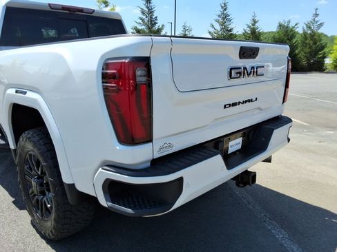 Used 2025 GMC Sierra 2500 Denali Ultimate AWD/4WD image 15