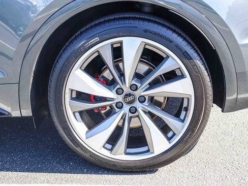 Used 2023 Audi SQ5 Premium Plus w/ Premium Plus Package AWD/4WD image 10