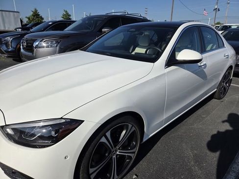 Used 2025 Mercedes-Benz C 300 4MATIC Sedan image 5