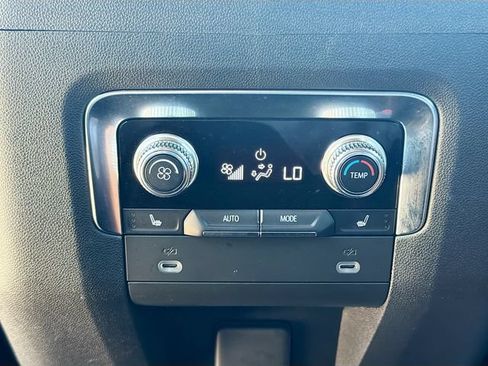 Used 2024 GMC Yukon AT4 w/ Max Trailering Package AWD/4WD image 17