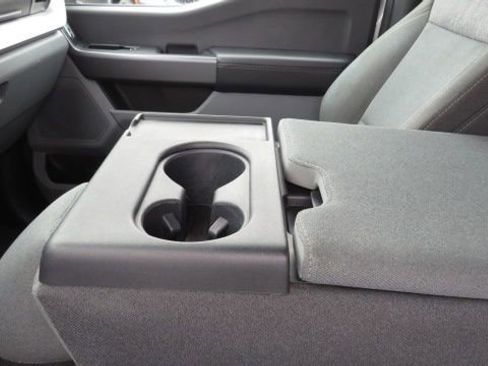 Certified 2025 Ford F250 XLT image 18