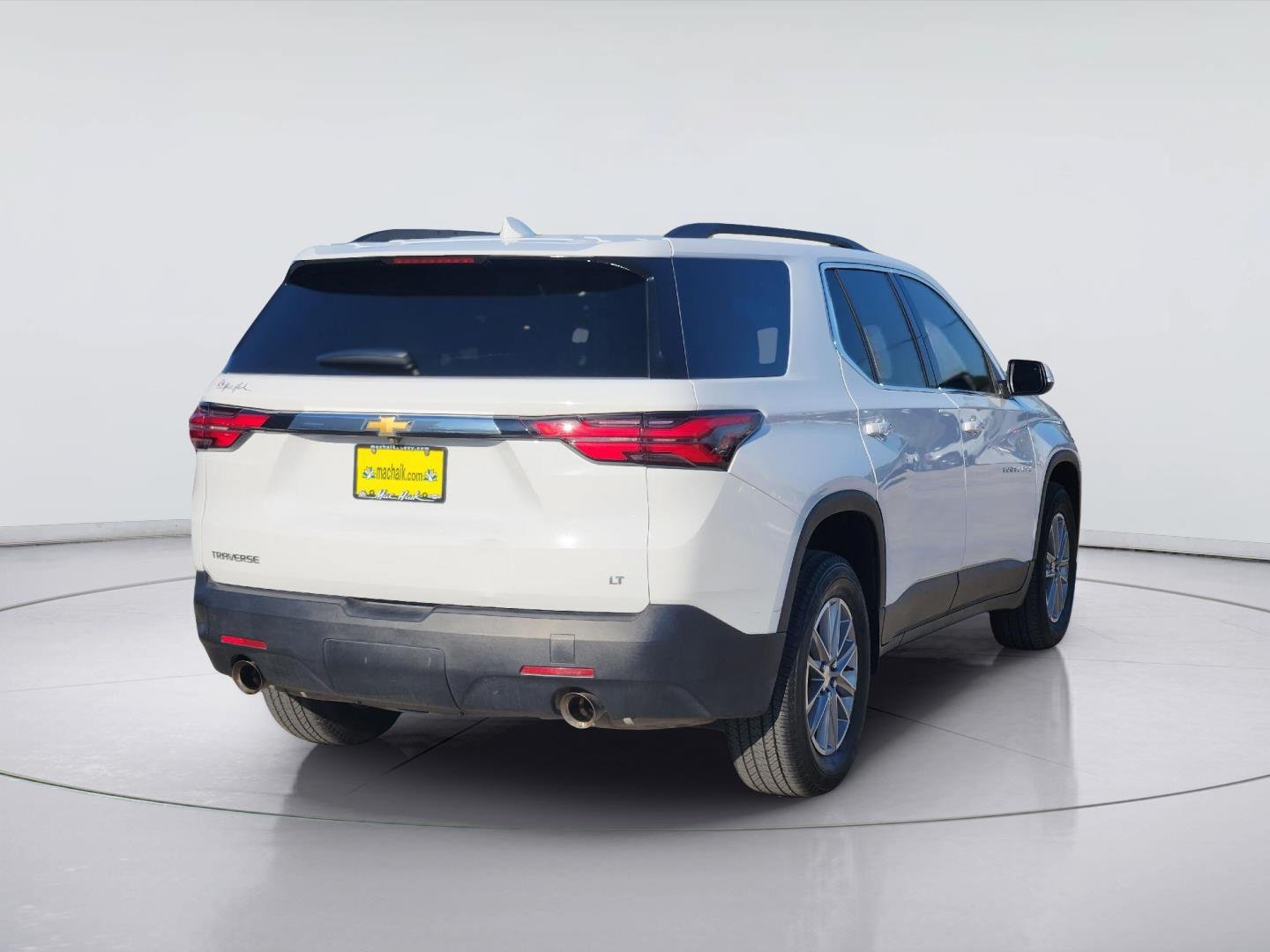 Used 2023 Chevrolet Traverse LT FWD image 5