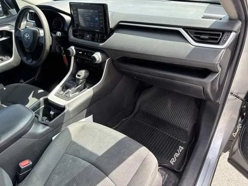 Used 2020 Toyota RAV4 LE w/ All Weather Liner Package FWD image 25