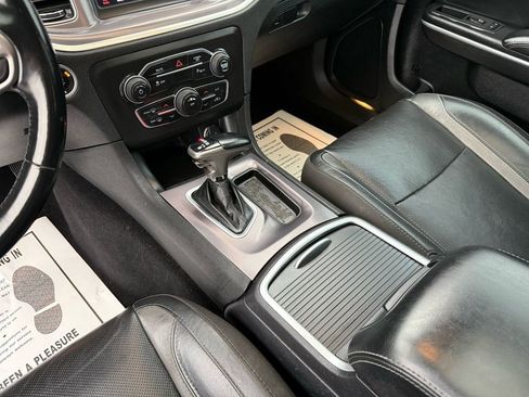 Used 2021 Dodge Charger SXT w/ Leather Interior Group image 27