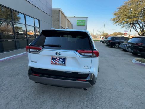 Used 2020 Toyota RAV4 XSE image 7