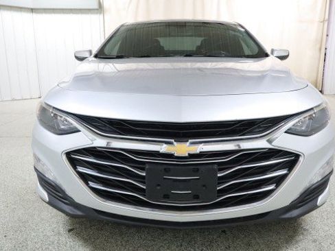 Used 2021 Chevrolet Malibu LT w/ Leather Package image 7