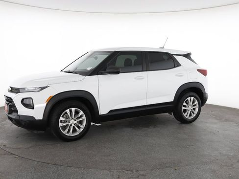 Used 2021 Chevrolet TrailBlazer LS FWD image 6