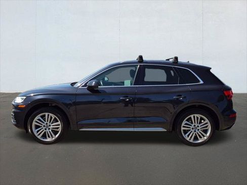 Used 2019 Audi Q5 2.0T Premium Plus w/ Premium Plus Package AWD/4WD image 2